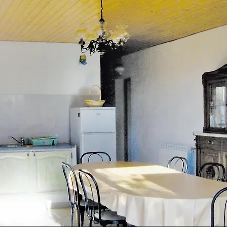 Apartment Beautiful In With 2 Bedrooms, Internet And Outdoor Swimming Pool